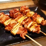炭火焼鳥 山鶏 - 