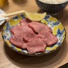 精肉屋の倅がただただ旨い肉を出す店 焼肉たけよし