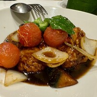 個室中華 頤和園 溜池山王店 - 鎮江黒酢ソースの酢豚 (3名分)
                    2024年11月15日