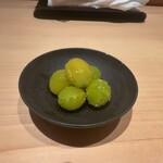 272070735 - 