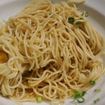 NIBOSHI MANIA - 麵とその下の油ダレ