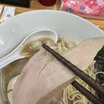 煮干らーめん 川むら - ブリンブリンのしっとり鶏チャー！