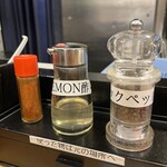 煮干らーめん 川むら - レモン酢がとても良く合うんだよ。