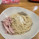 煮干らーめん 川むら - 煮干とはうって変わって動物系の旨味感じる和え玉！