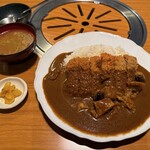 焼肉 カロッソ - 牛カツカレー 税込1800円（R6.11時点）