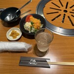 焼肉 カロッソ - 牛カツカレーのサラダ