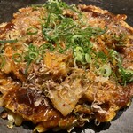 足利まるる アシトレスニーカー – BMZ公式