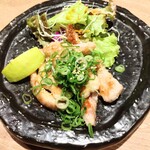 鉄焼酒房 蜂ヤ - せせりしょうゆバター焼き