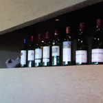 イトウ ダイニング バイ ノブ - 並んでるボトルは・・・
