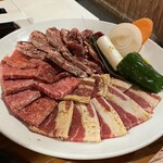 元氣七輪焼肉 牛繁 - 