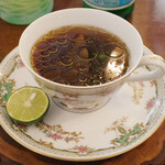 il tram - 11種類のきのこのスープ ほうれん草ラビオリ