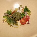 An Di - サラダ、まんなかは発酵させた茶葉