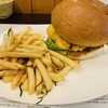 ダグズ・バーガー 宮古島本店