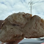 クスリのアオキ - やわらかぶどうぱん