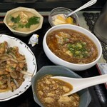 中国料理 頤和園 - その上さらに、カレーマーボーが♪