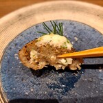 島キュイジーヌ あーすん - フリットにしたタームのねっとりとした食感にシェーブルがアクセントになっている。