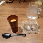 島キュイジーヌ あーすん - 「久米島産車海老　島人参」。