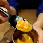 島キュイジーヌ あーすん - 島人参のフランの上に、車海老のミキュイと　そのスープが。