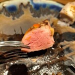 島キュイジーヌ あーすん - 今帰仁アグーは「ジビエに近い、野性的な味わいの肉です」と紹介して頂いたが、同感だ。