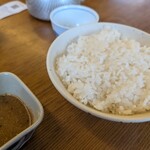 焼肉 東山食堂 - ライスとここでしか食べられないタレ