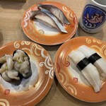 回転寿し トリトン 北8条光星店 - しめ鯖、生ほっきひも、たこ頭