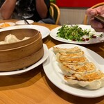 個室中華バル 食べ放題 吉祥餃子や 神田店 - 