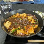 なんか喰ぃ亭 - 麻婆豆腐丼大盛り