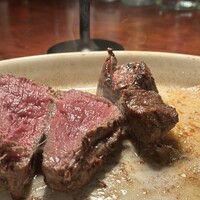 カルネジーオ イースト - 