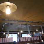 たんぱく大国 - 漁り火風照明がオシャレ