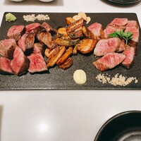 鉄板焼 曉 - サーロインとランプの繋ぎ、ミスジ