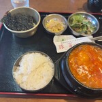 韓国家庭料理 豚富 - 