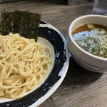 博多無邪気 - 魚介豚骨つけ麺950円