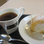 GAGA - コーヒー&ロールケーキ