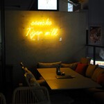 Alan. - テラス席