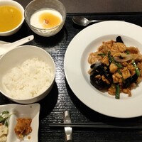 中国料理 龍泉華 - 日替わり定食  豚肉と卵の炒め物(ご飯少なめ)