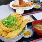 おさかなはうす - 2023年11月　奥はジャンボハンバーグ&ジャンボエビフライ