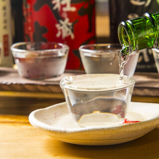 季節やお料理に合った日本酒をご用意しております。