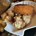 ビッグボーイ 東浦和店 - おろしポン酢ハンバーグ＆唐揚げチキンとクリームコロッケ（カニ入り）630円＋税