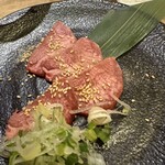 やきまる 新栄店 - 特上生タン