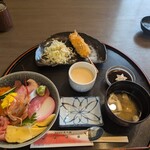 御食事処 多久膳 - 海鮮丼1,250円
