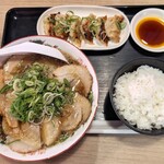 麺や一神 - 特製チャーシュー麺の餃子ランチセット1,375円