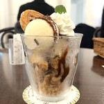 カフェ フロインドリーブ 本店 - チョコレートパフェ