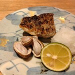 小料理 口箸 - 黒ムツの塩焼き,生落花生の塩茹で