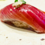 すしやのたい悟 - カツオ　もちもちてのは自分のことだ（夢見る鰹な一枚で申し訳ない）。