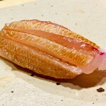 すしやのたい悟 - カスゴダイ　浅い岩礁、花の湧くところ。