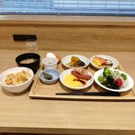 ホテルマイステイズ - 朝食ビュッフェ（第一段で食べたもの）