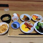 ホテルマイステイズ - 朝食ビュッフェ（第一段で食べたもの）