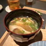 揚雫 - 出汁の効いた味噌汁