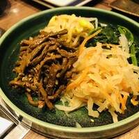 焼肉うしごろ 新宿三丁目店 - ナムル