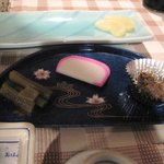 白い小屋 - ふき、かまぼこ、ふき味噌